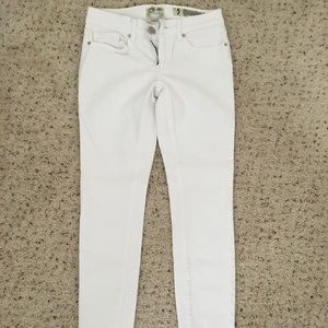 Jeans white